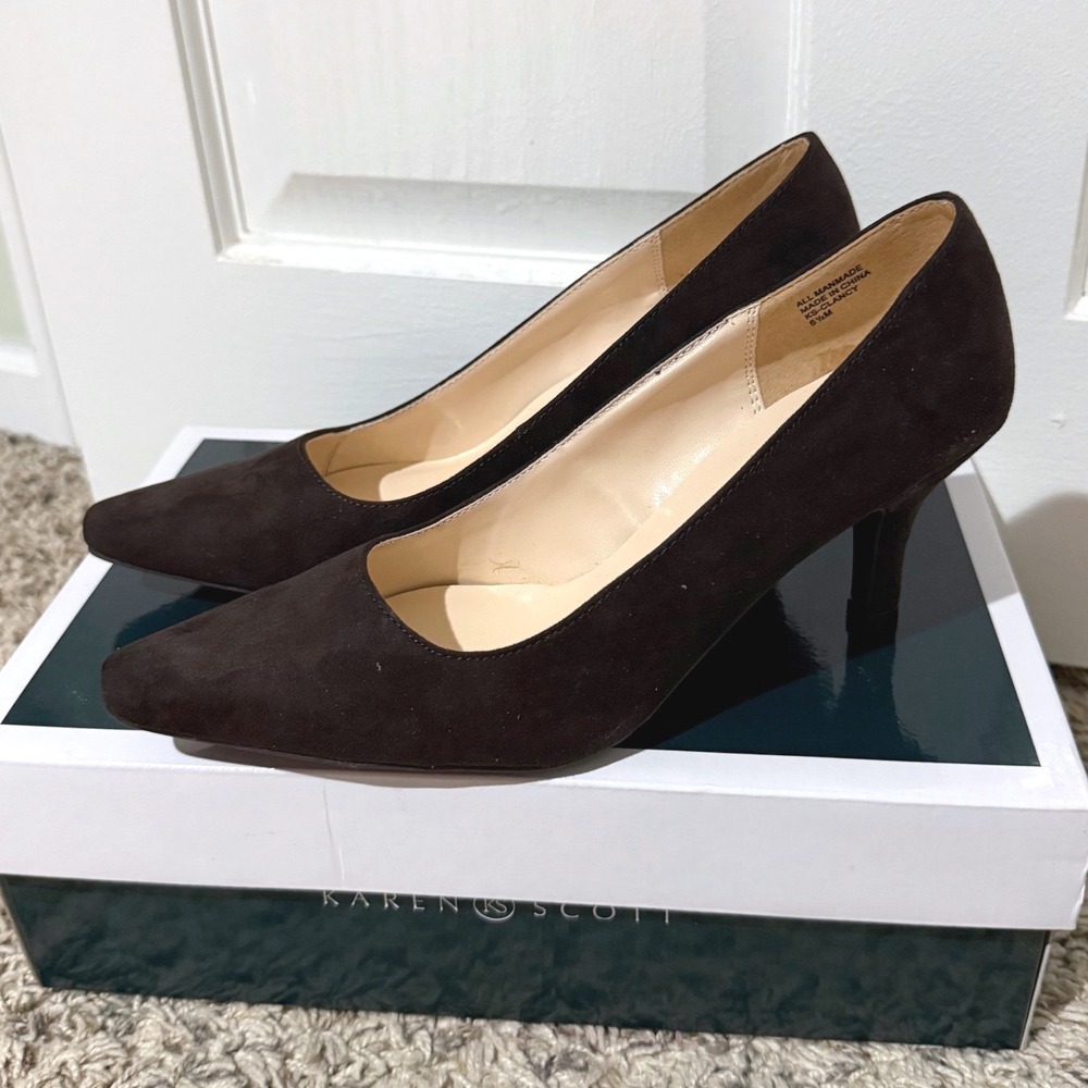 Karen Scott Clancy Brown Faux Suede Pointed Toe Kitten Heel Pumps Womens 6.5M
